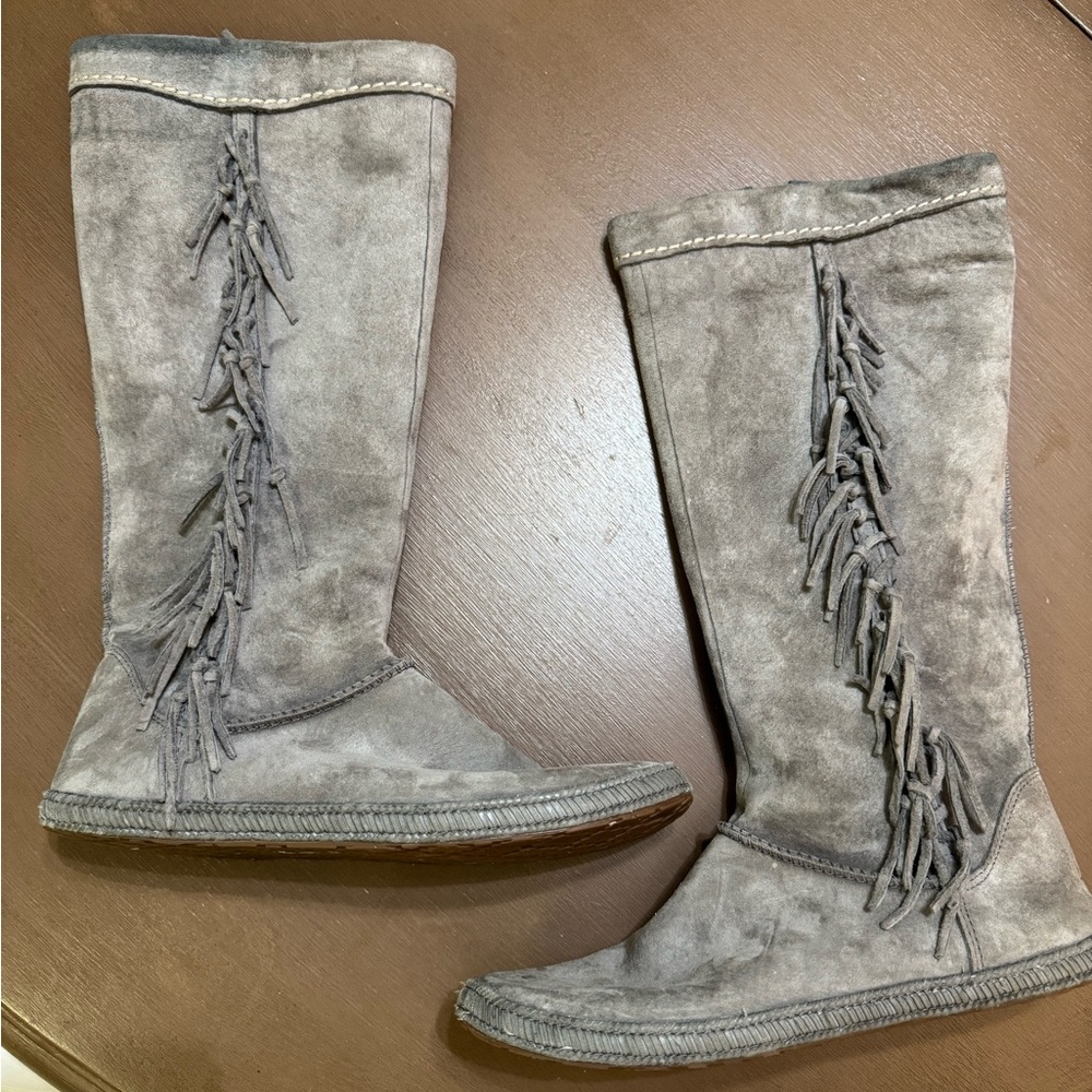 Ugg Mammoth Fringe Suede Boots